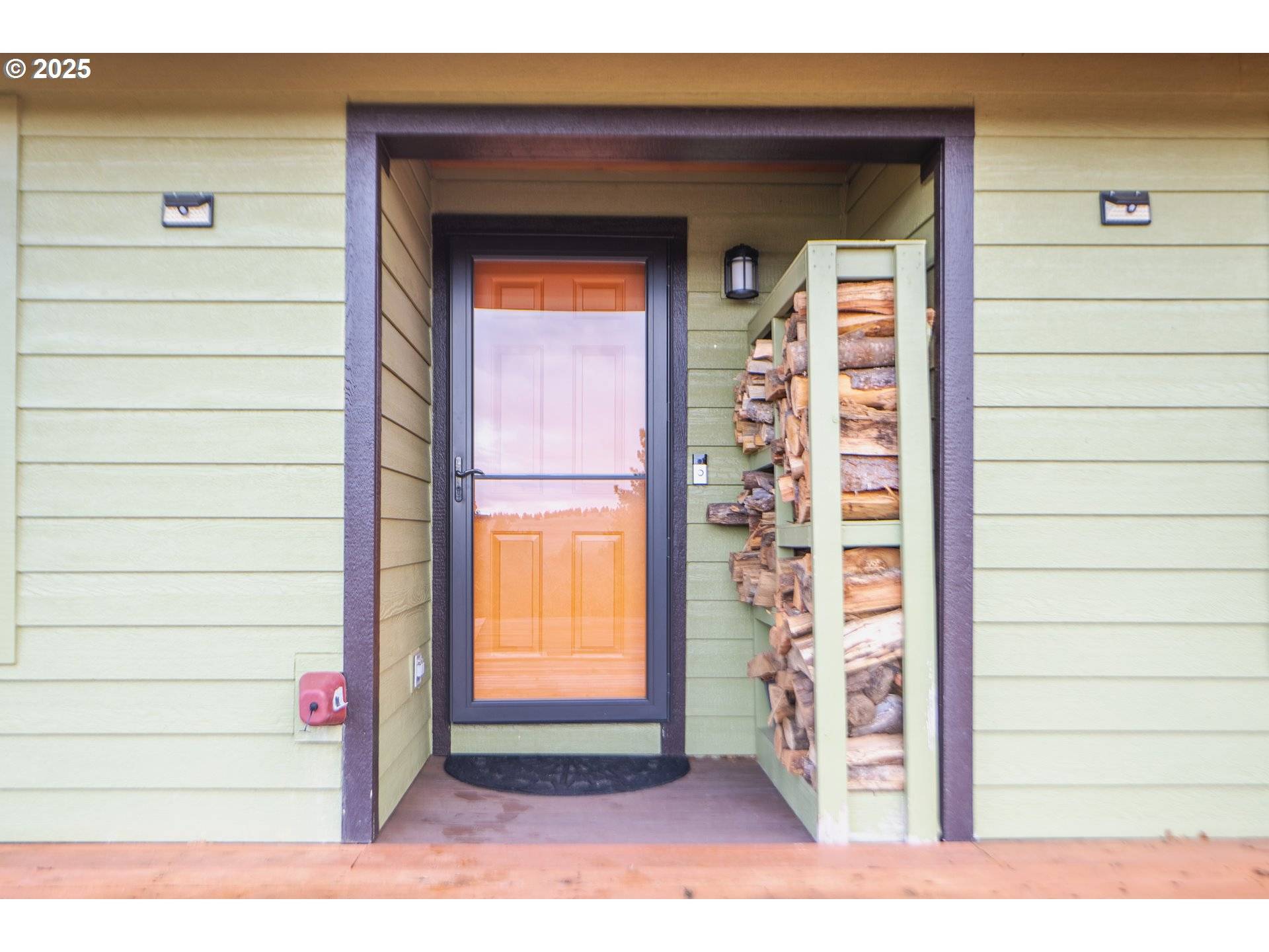 Lyle, WA 98635,1070 CENTERVILLE HWY