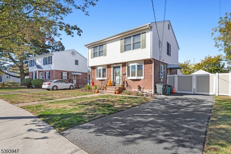 Wallington Boro, NJ 07057,4 Crescent Rd