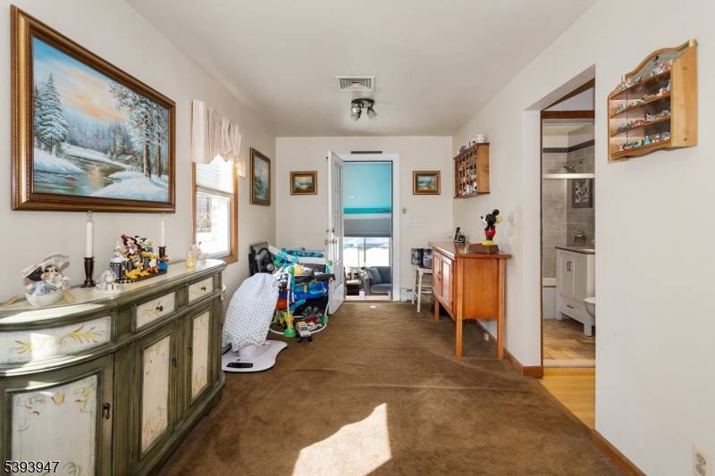 Wallington Boro, NJ 07057,4 Crescent Rd