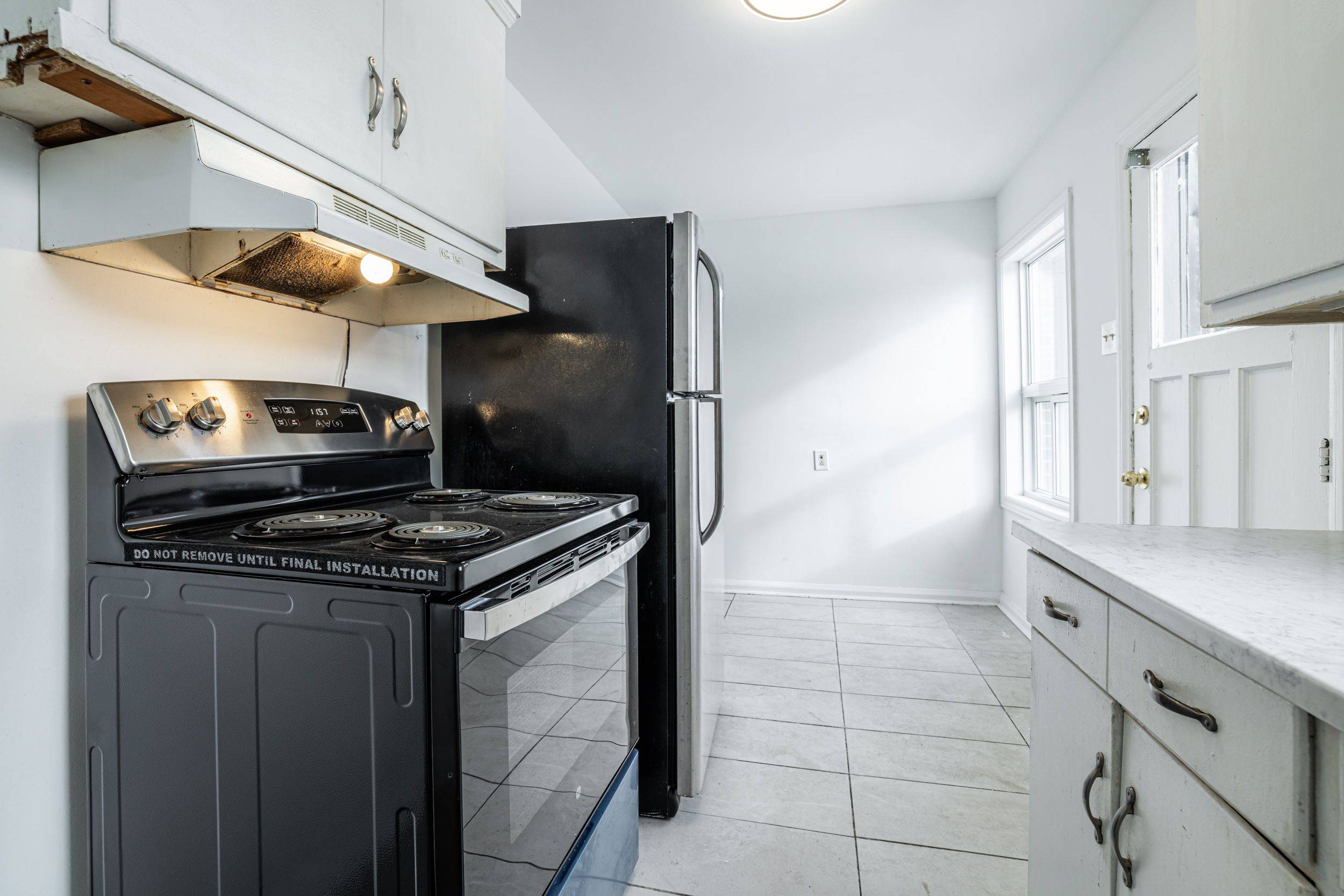 Toronto C07, ON M2N 2H5,83 Finch AVE W