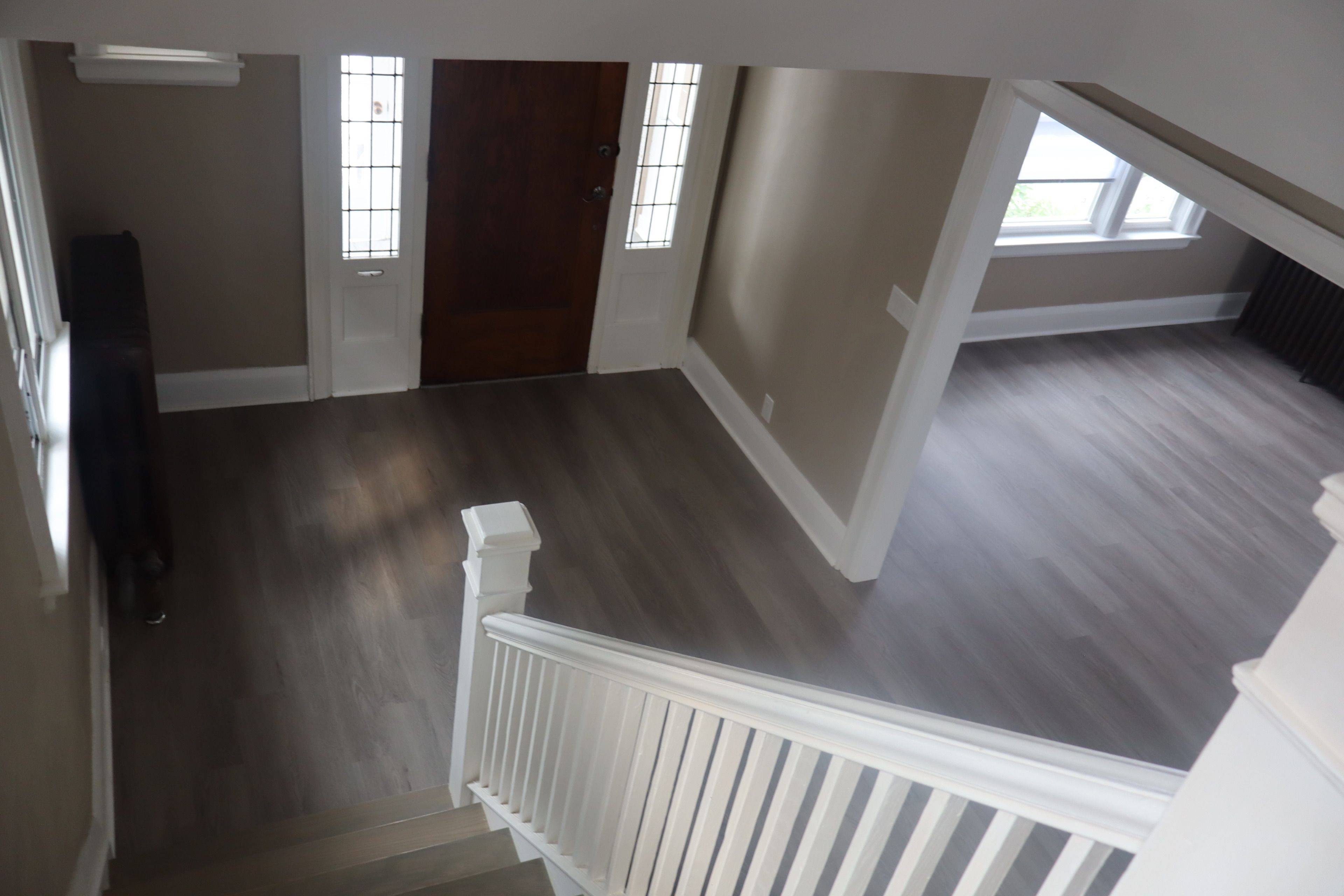 Toronto C03, ON M6E 2V3,207 Oakwood AVE