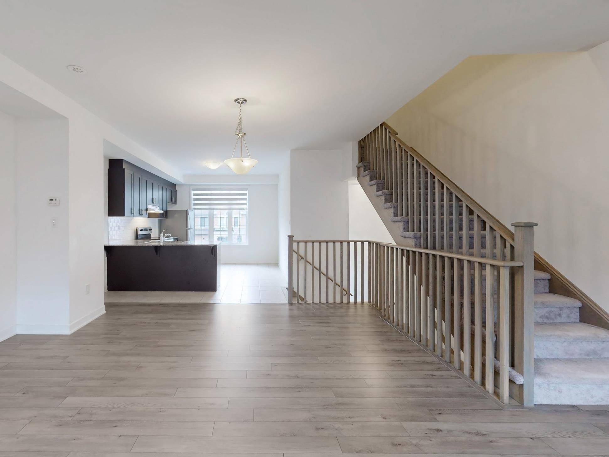 Whitby, ON L1N 0N9,19 Frank Lloyd Wright ST