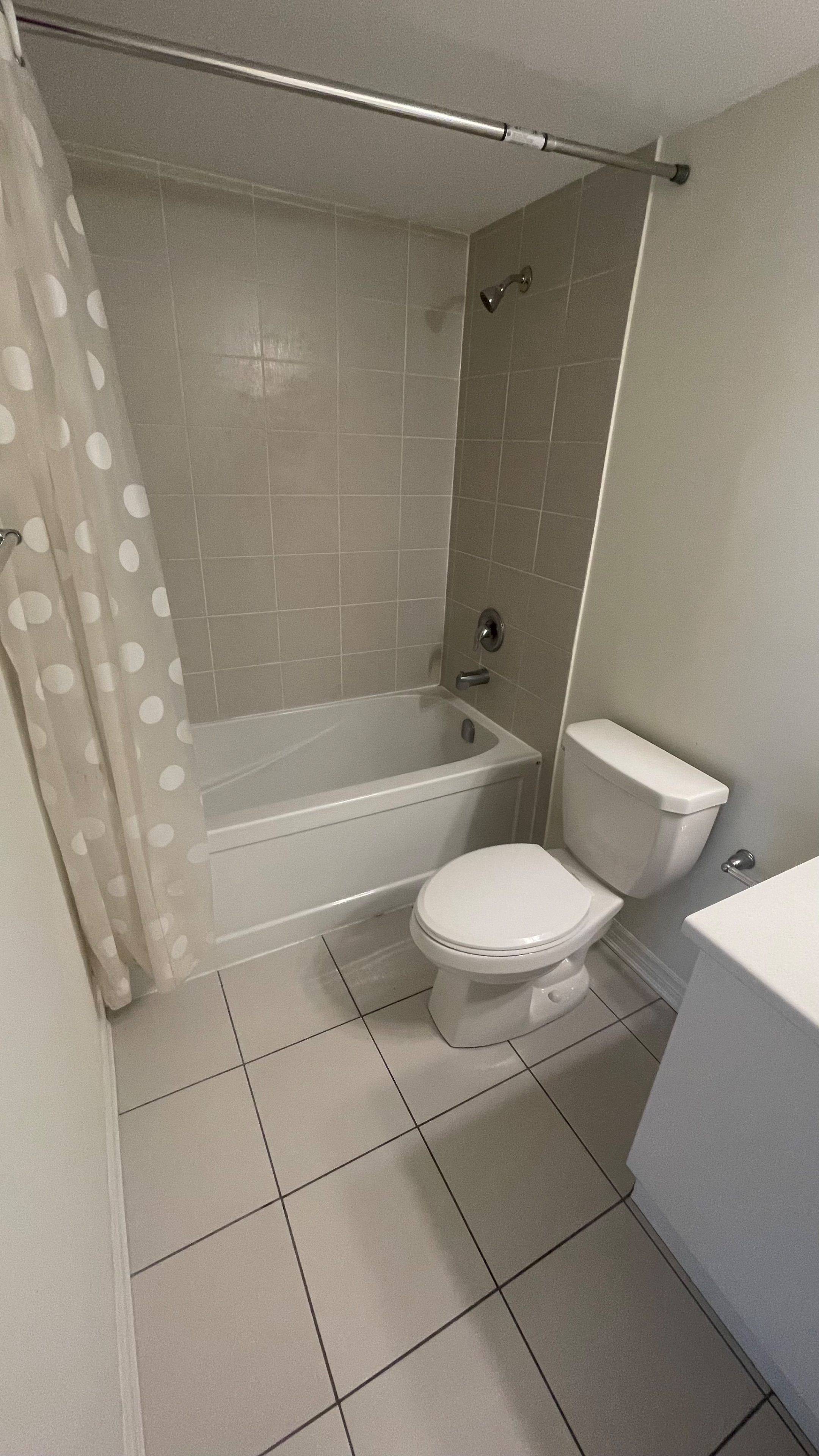 Toronto E08, ON M1J 0B3,2791 Eglinton AVE E #541