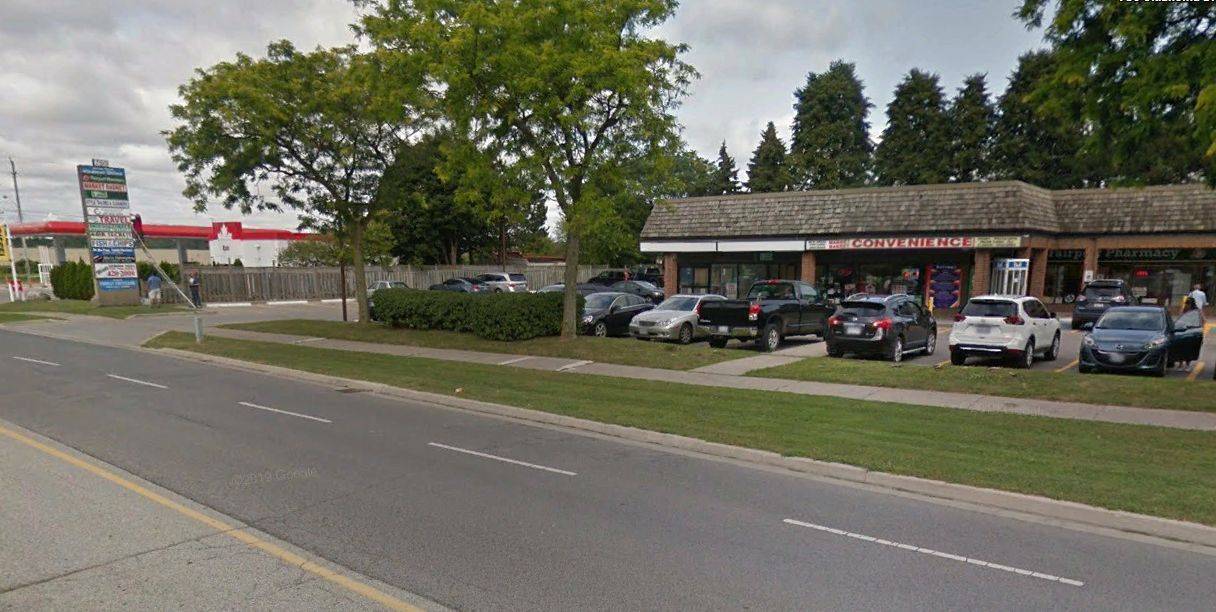 Pickering, ON L1W 3G9,750 Oklahoma DR #1