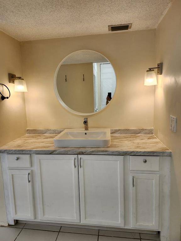 Lauderhill, FL 33319,3660 INVERRARY DR #3L