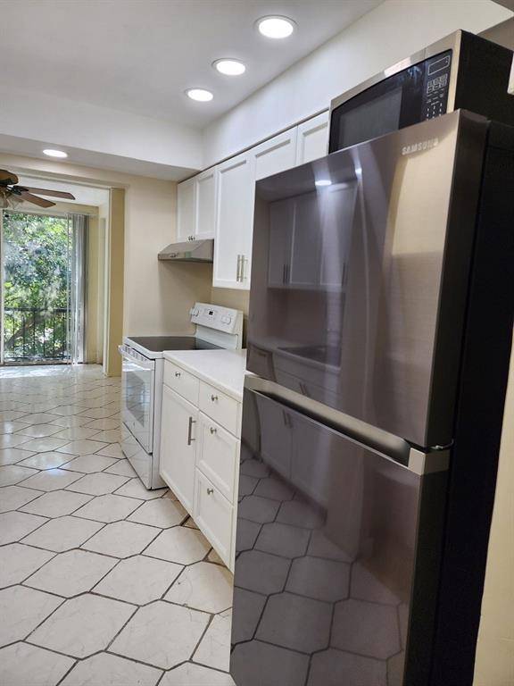 Lauderhill, FL 33319,3660 INVERRARY DR #3L