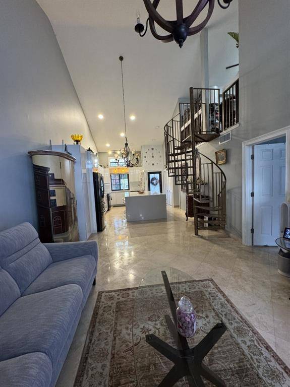 Oakland Park, FL 33309,2840 S Oakland Forest Dr #2906