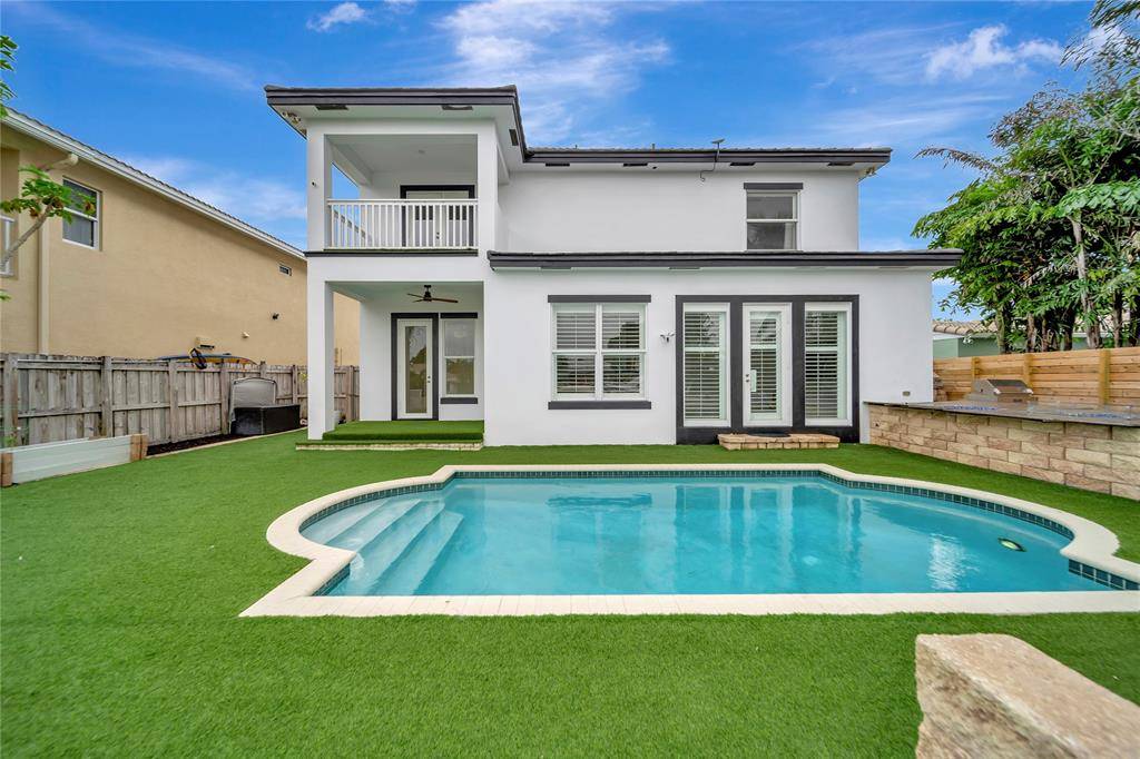 Fort Lauderdale, FL 33315,909 Mango Isle