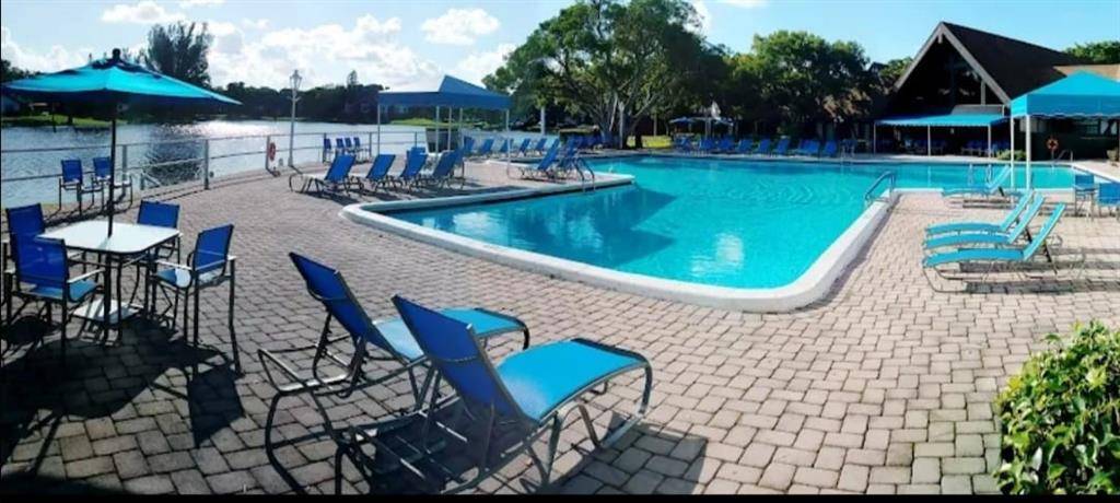 Lauderhill, FL 33319,3670 Inverrary Dr