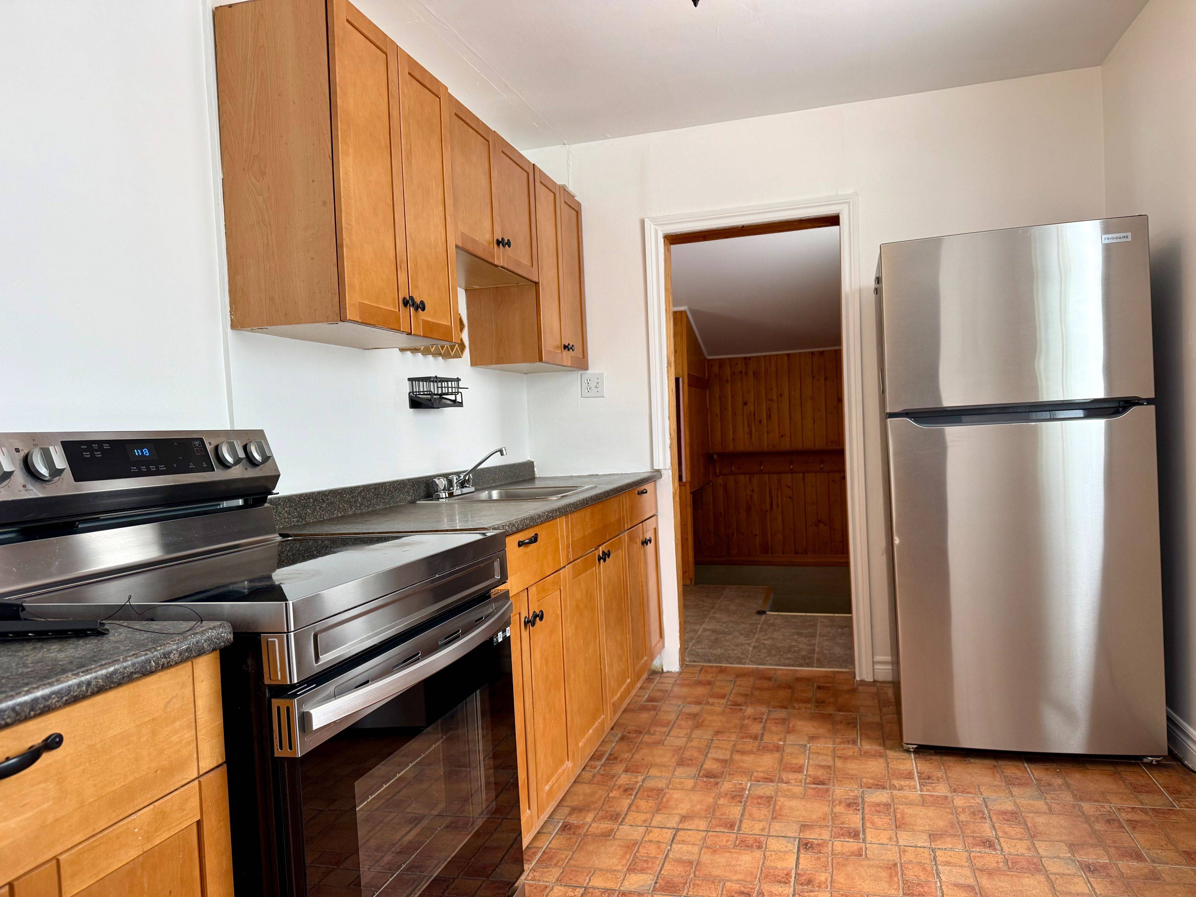 Timmins, ON P4N 5W9,254 Ross AVE E