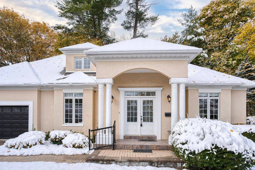 Mississauga, ON L5J 2W1,1205 Clarkson RD N #8