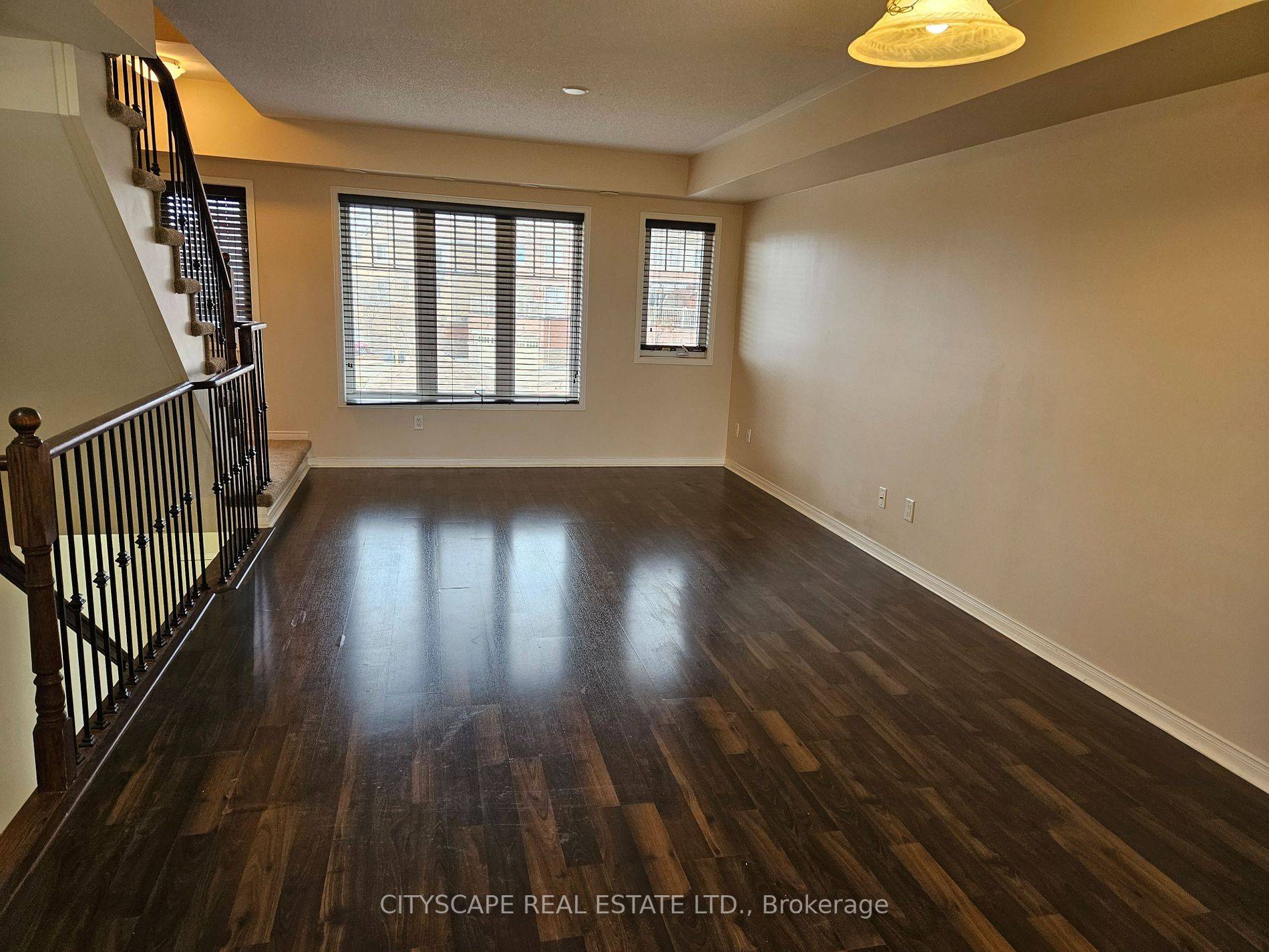 Mississauga, ON L5M 0T2,5605 Oscar Peterson BLVD #8