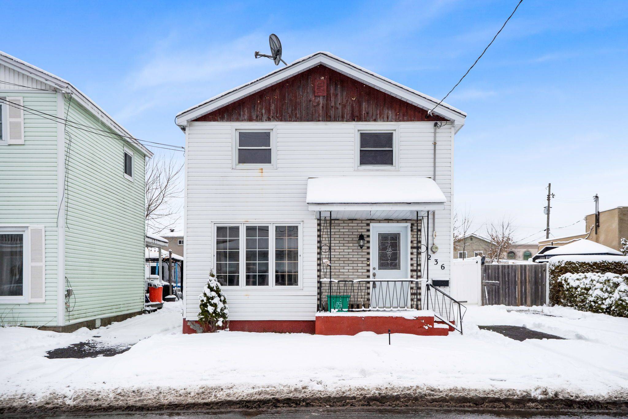 Hawkesbury, ON K6A 2L9,236 Genevieve ST