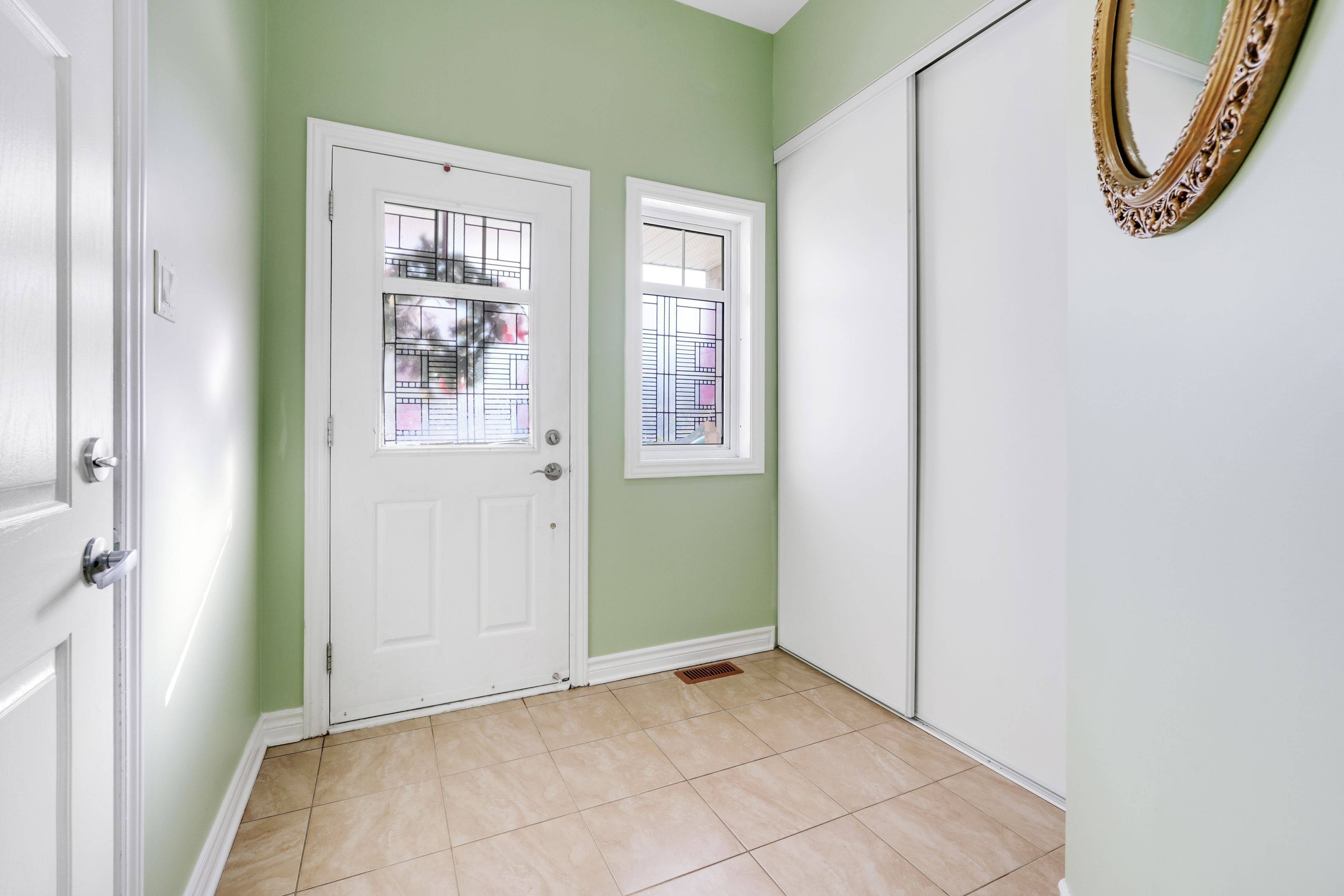 Orleans - Cumberland And Area, ON K4A 0R8,901 Ashenvale WAY