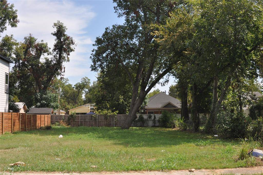 3520 Carl Street, Dallas, TX 75210