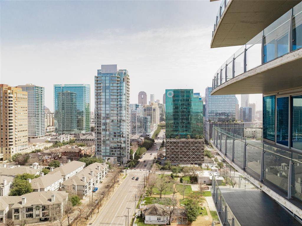 Dallas, TX 75201,3130 N Harwood Street #2006