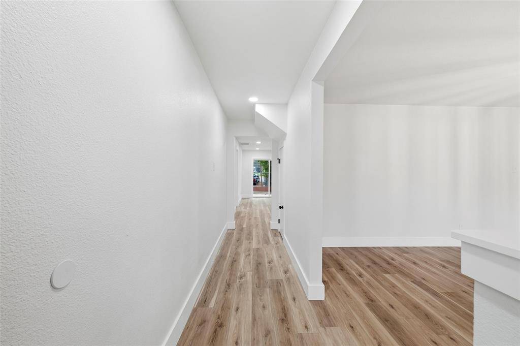 Dallas, TX 75232,6922 Trailcrest Drive