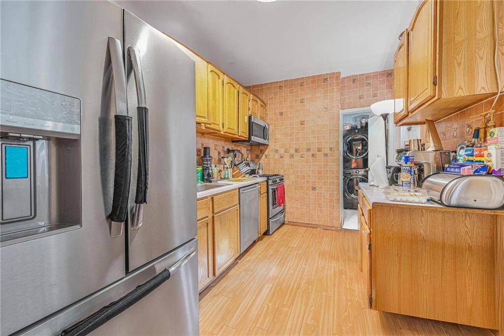 Brooklyn, NY 11215,156 10th ST