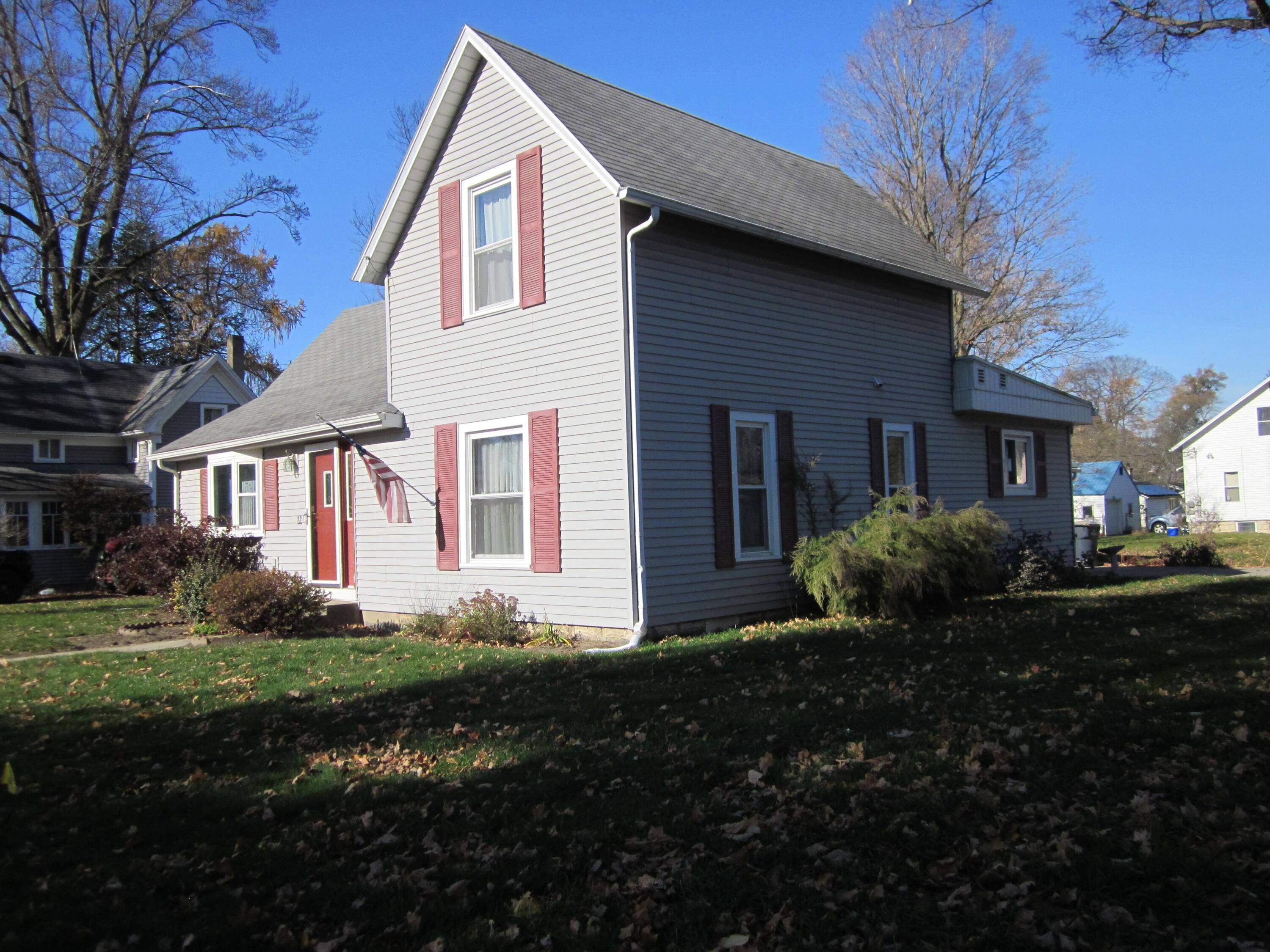 Bangor, MI 49013,12 E Douglas ST