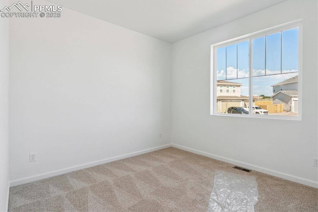 Pueblo, CO 81001,3302 Bella Notte DR