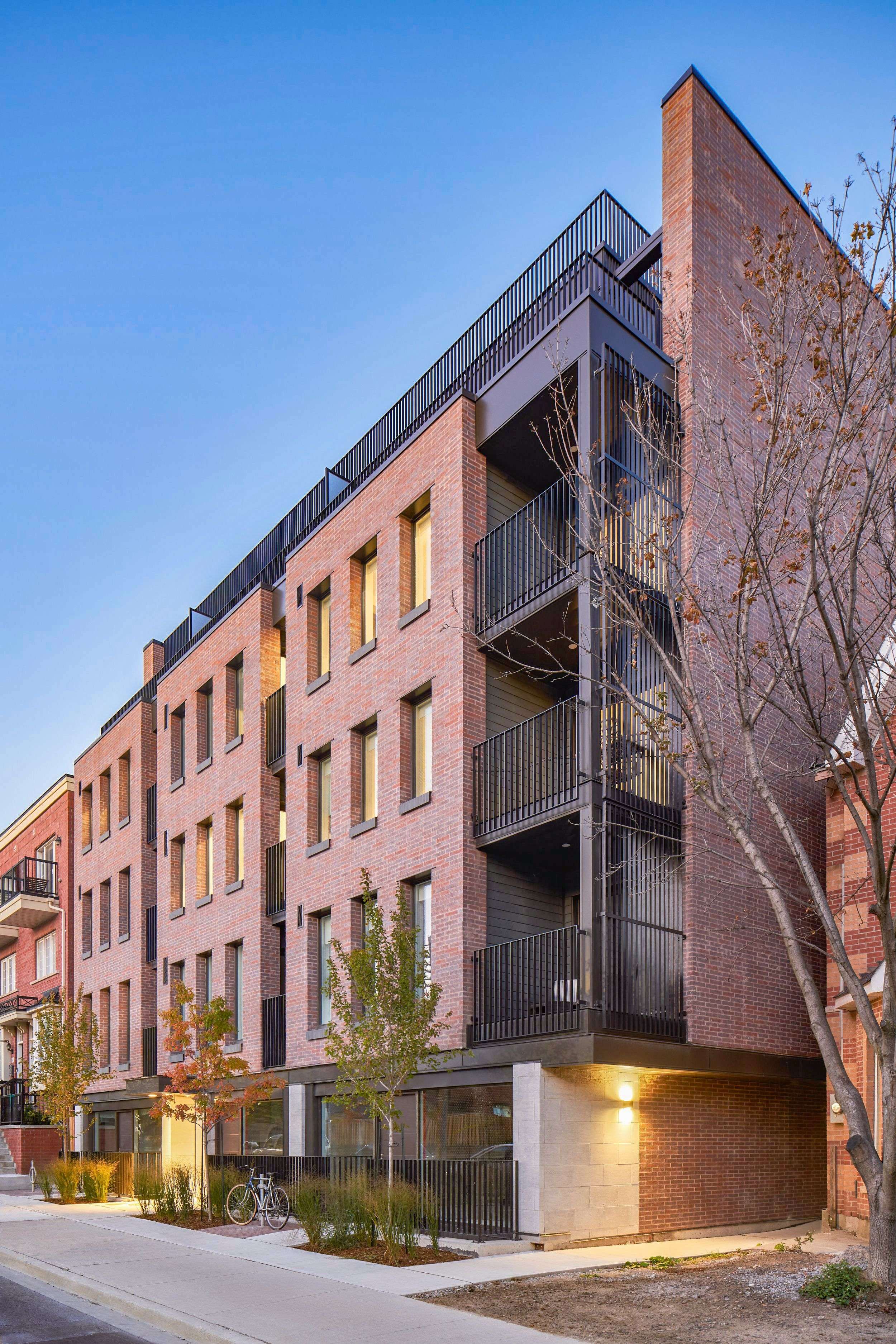 Toronto C08, ON M5A 3P1,41 River ST