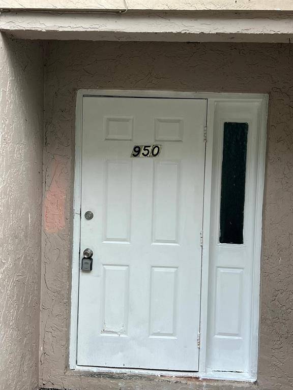 North Lauderdale, FL 33068,950 SW 74th Ave #950