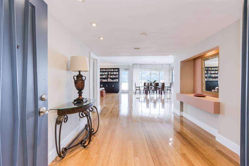 Fort Lauderdale, FL 33308,3430 Galt Ocean Dr #PH1