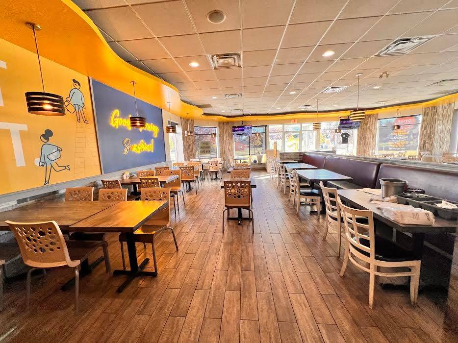 Innisfil, ON L9S 2M5,1060 innisfil Beach Rd. RD S