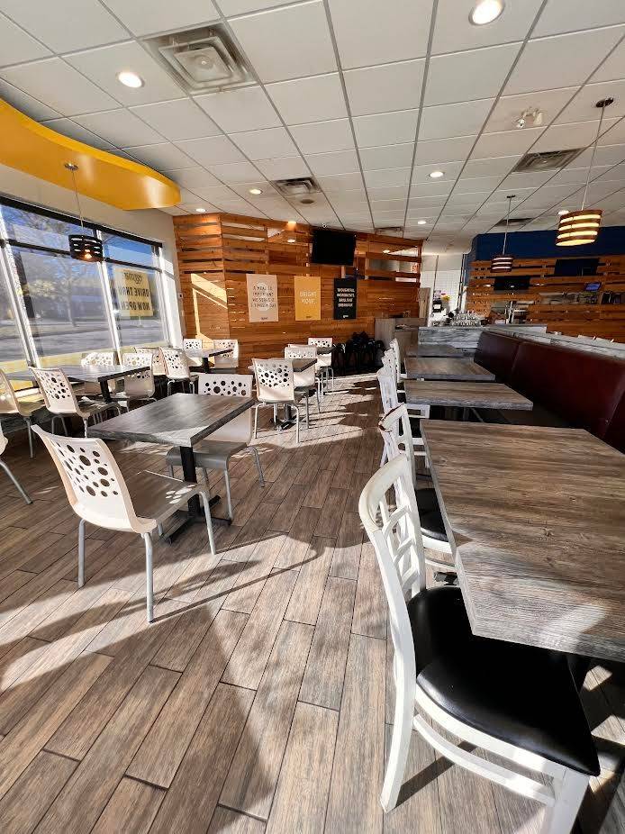 Innisfil, ON L9S 2M5,1060 innisfil Beach Rd. RD S