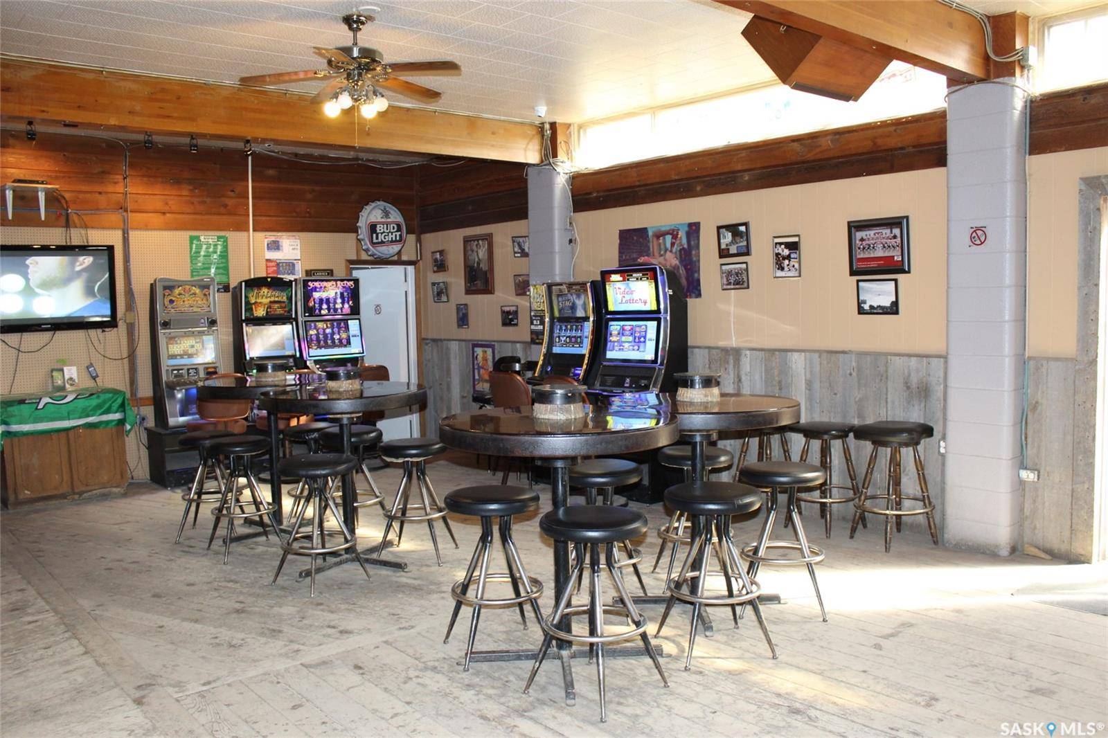 Eastend, SK S0N 0T0,343 Redcoat DRIVE