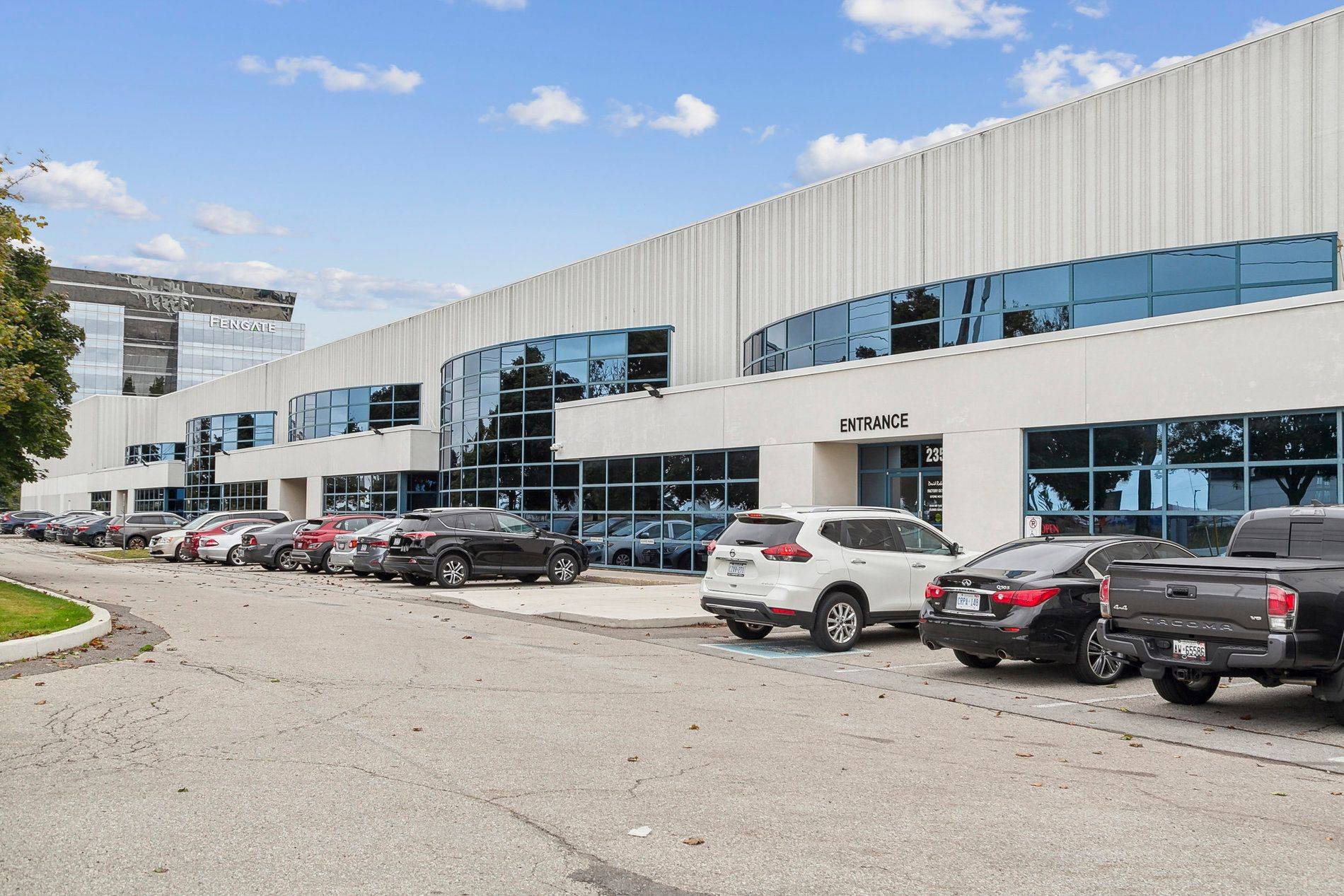 Oakville, ON L6H 6P7,2351 Upper Middle RD #100