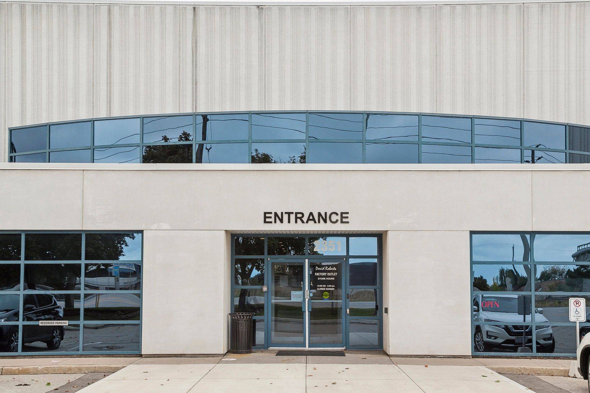 Oakville, ON L6H 6P7,2351 Upper Middle RD #100