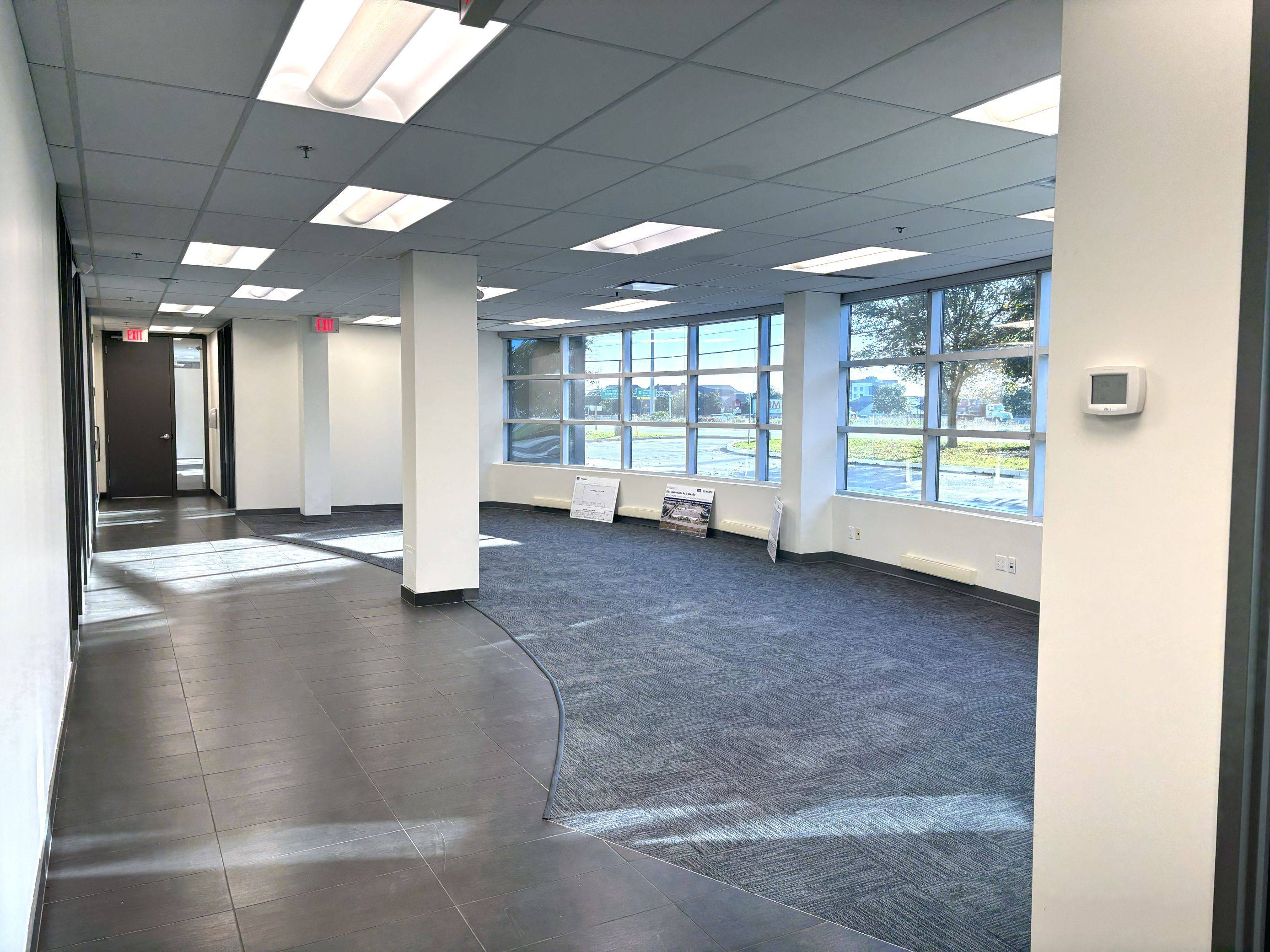 Oakville, ON L6H 6P7,2351 Upper Middle RD #100