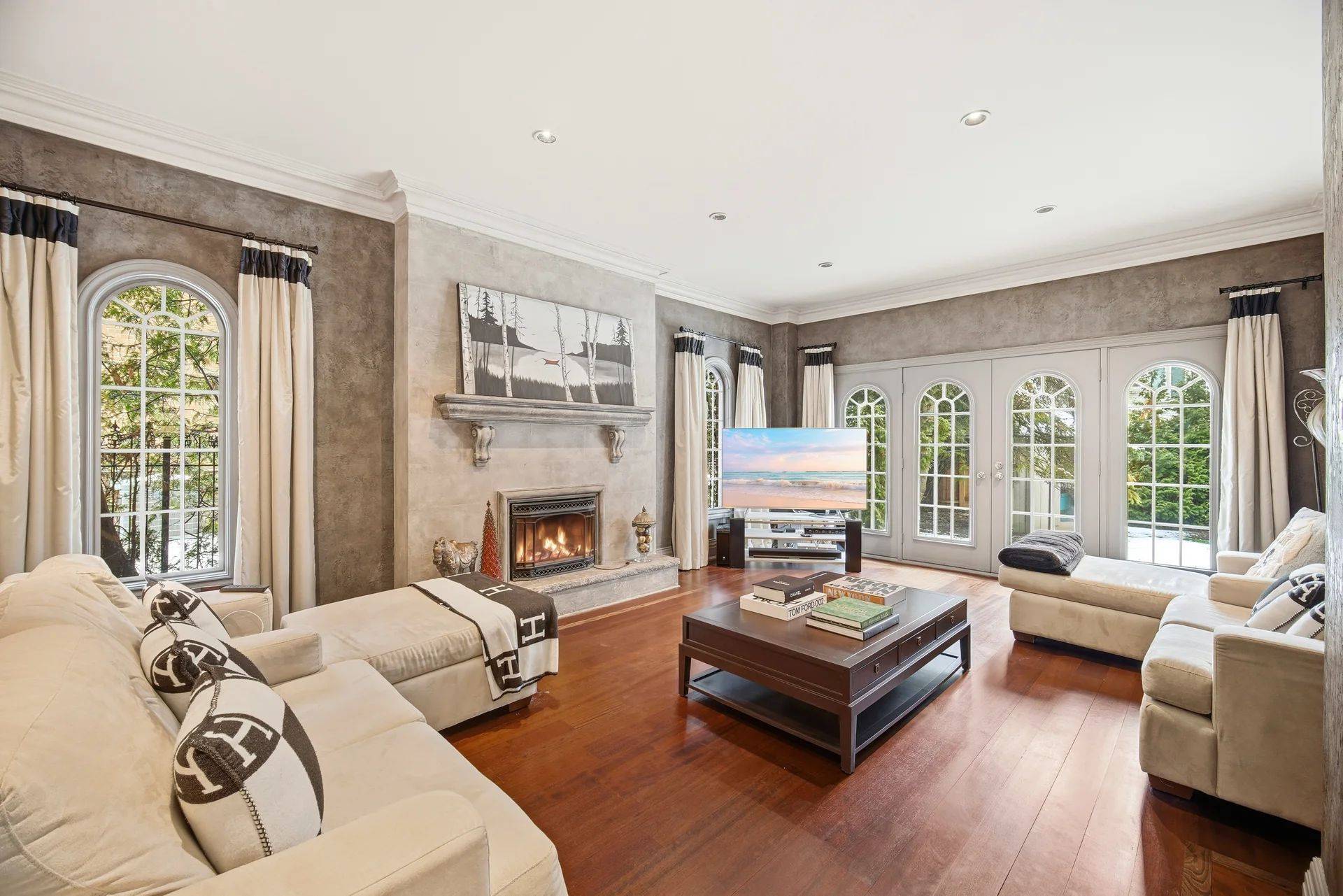 Mississauga, ON L5H 4A6,1080 Geran CRES