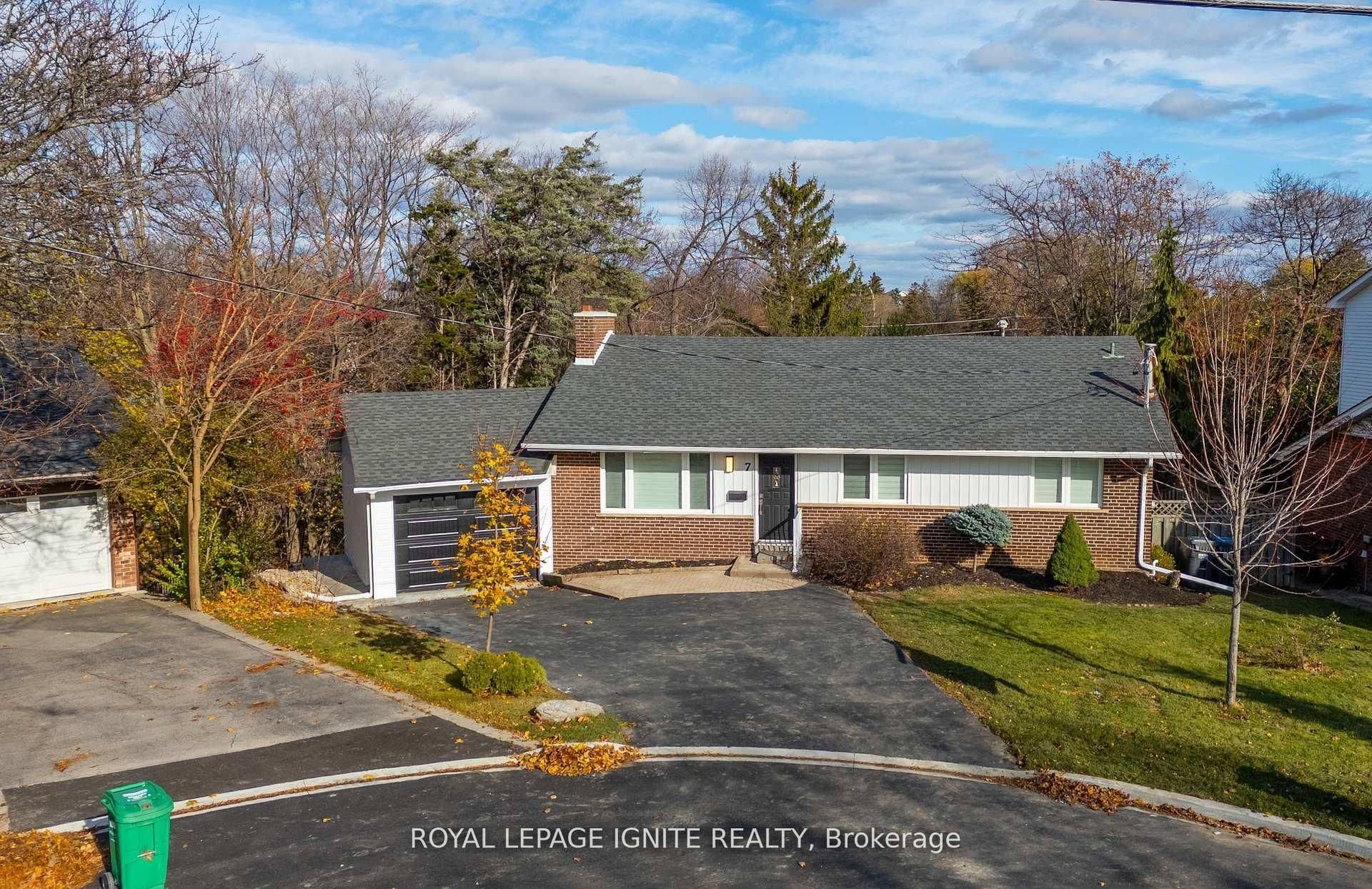 Mississauga, ON L5M 1E6,7 Isherwood CT