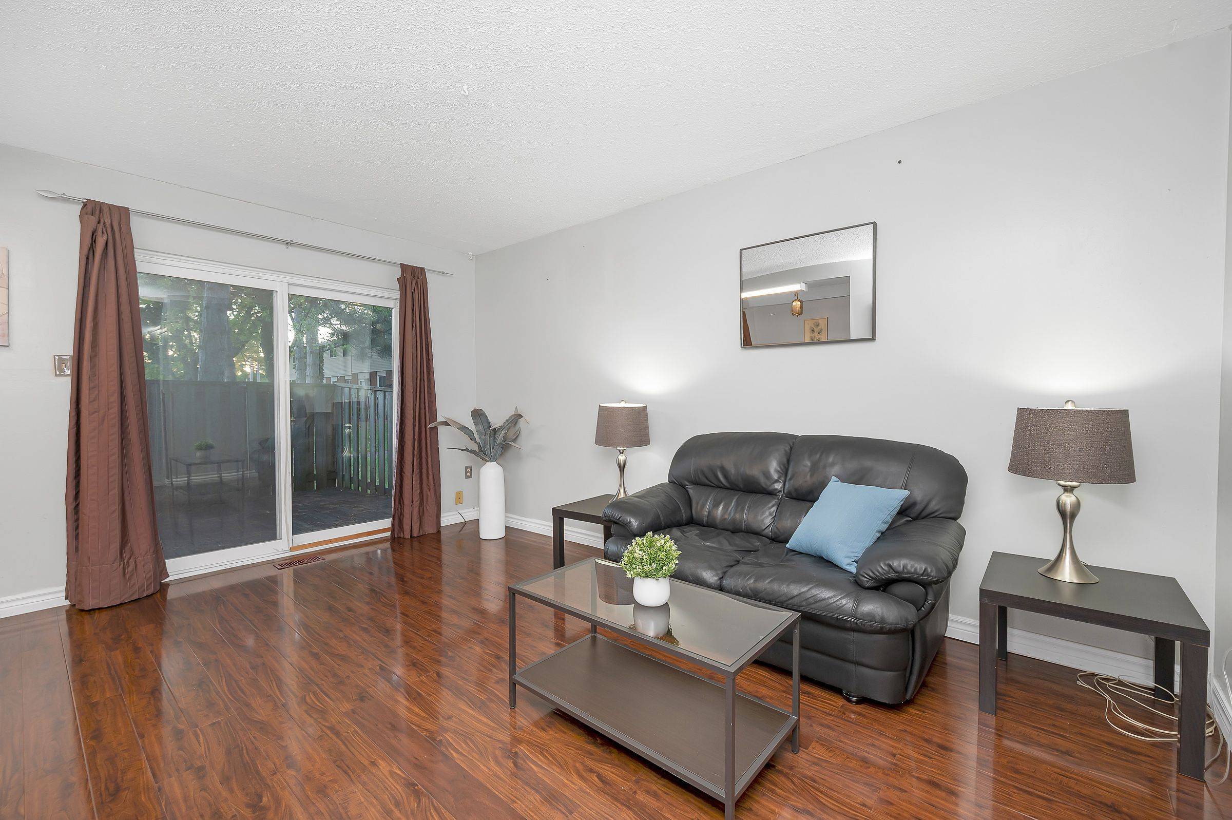 Hamilton, ON L8K 6J1,100 Quigley RD #124