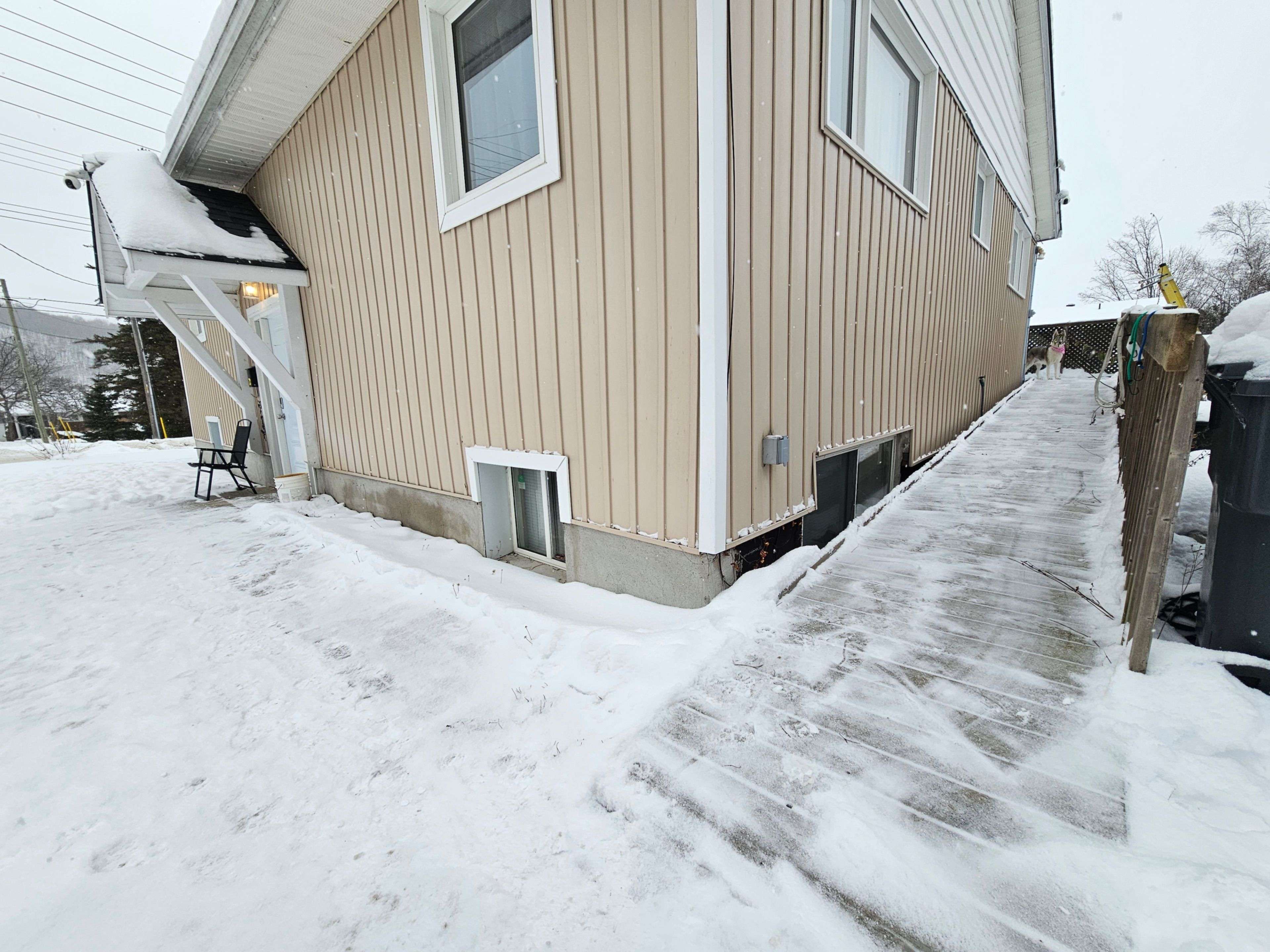 North Bay, ON P1A 3E2,205 Lakeside DR