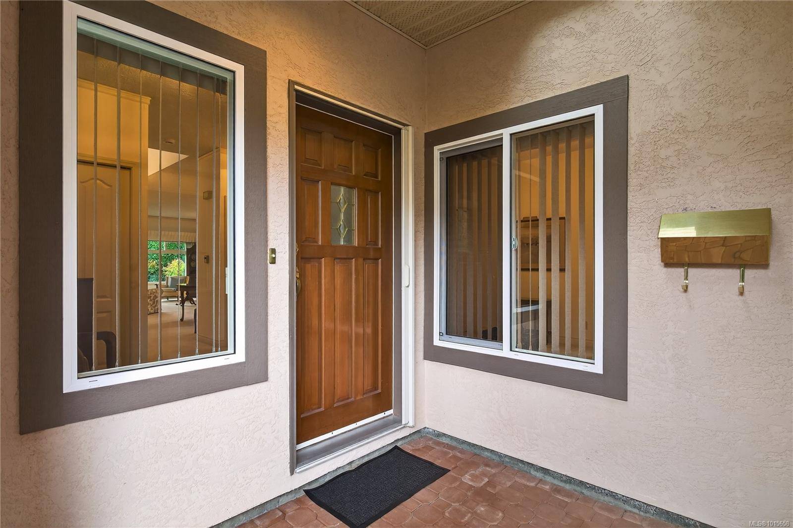 Saanich, BC V8X 5E7,4318 Emily Carr Dr #21