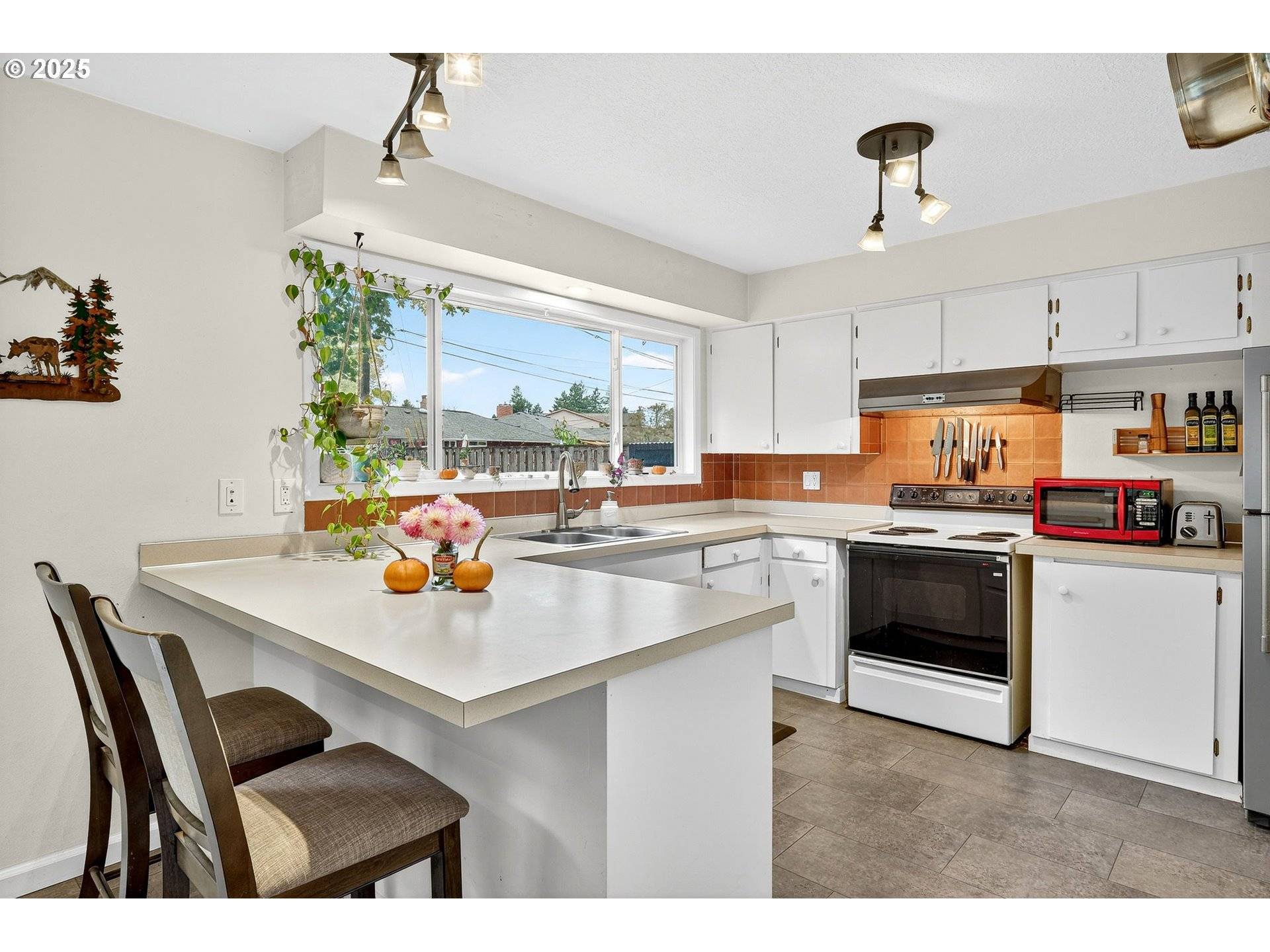 Portland, OR 97236,3051 SE 171ST DR