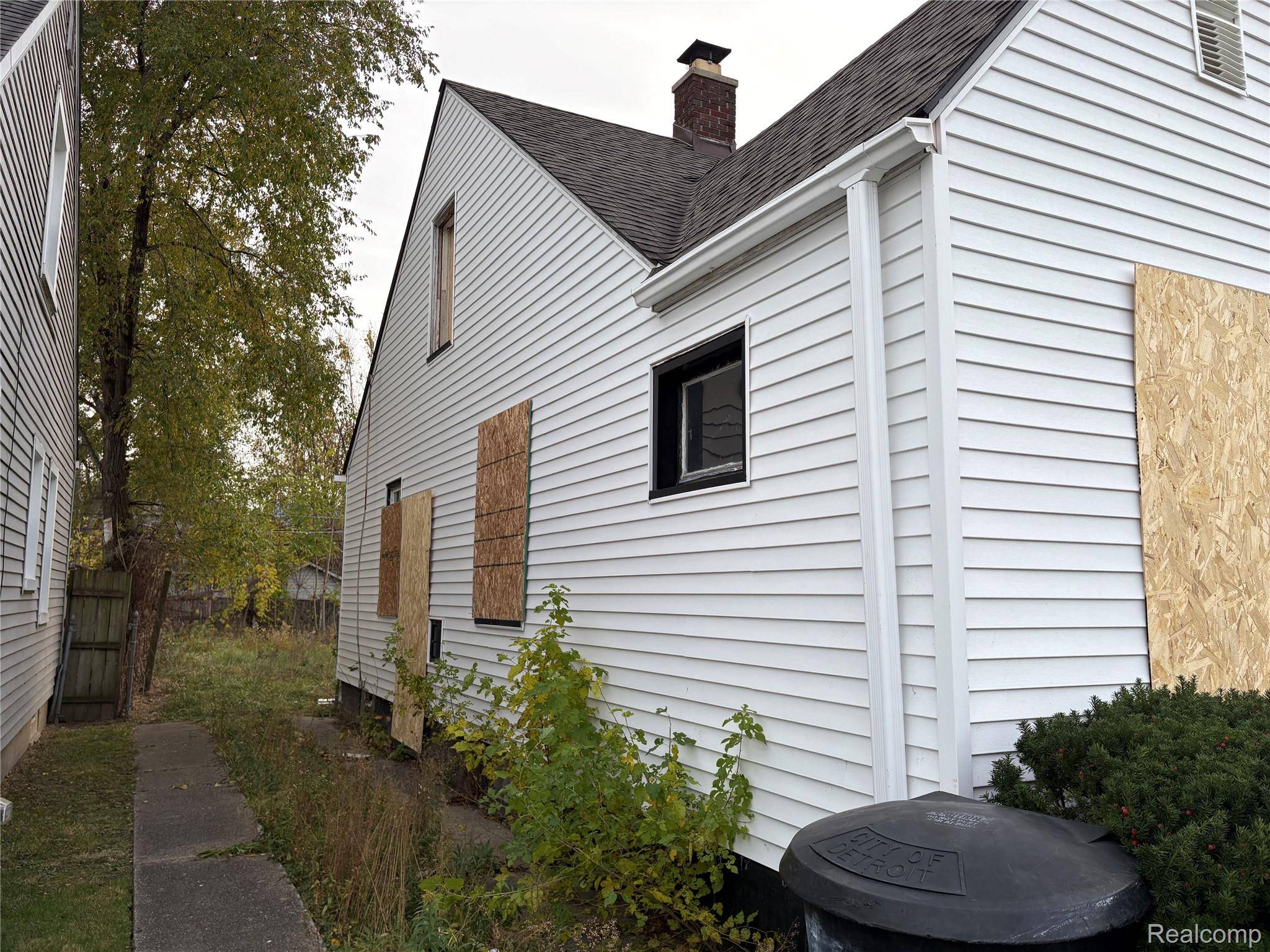 Detroit, MI 48213,14920 longview Longview ST