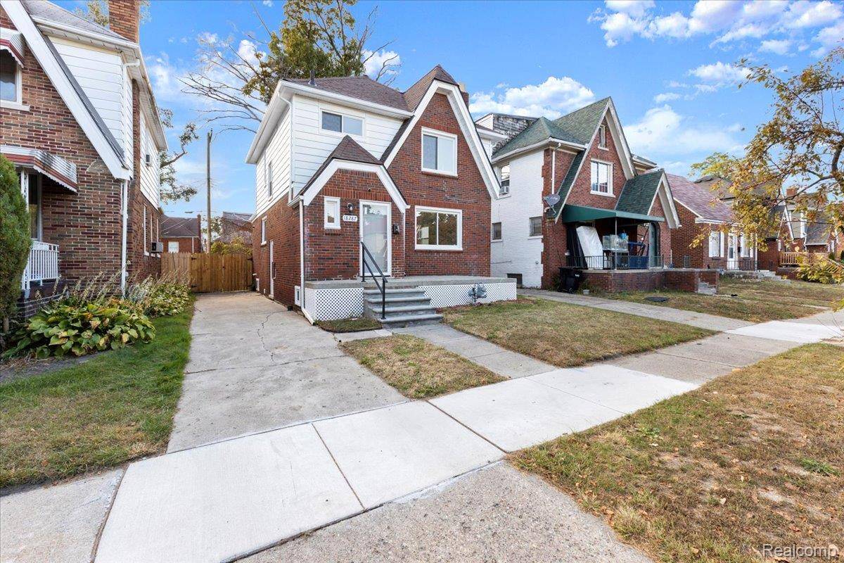 Detroit, MI 48221,18287 Santa Rosa DR