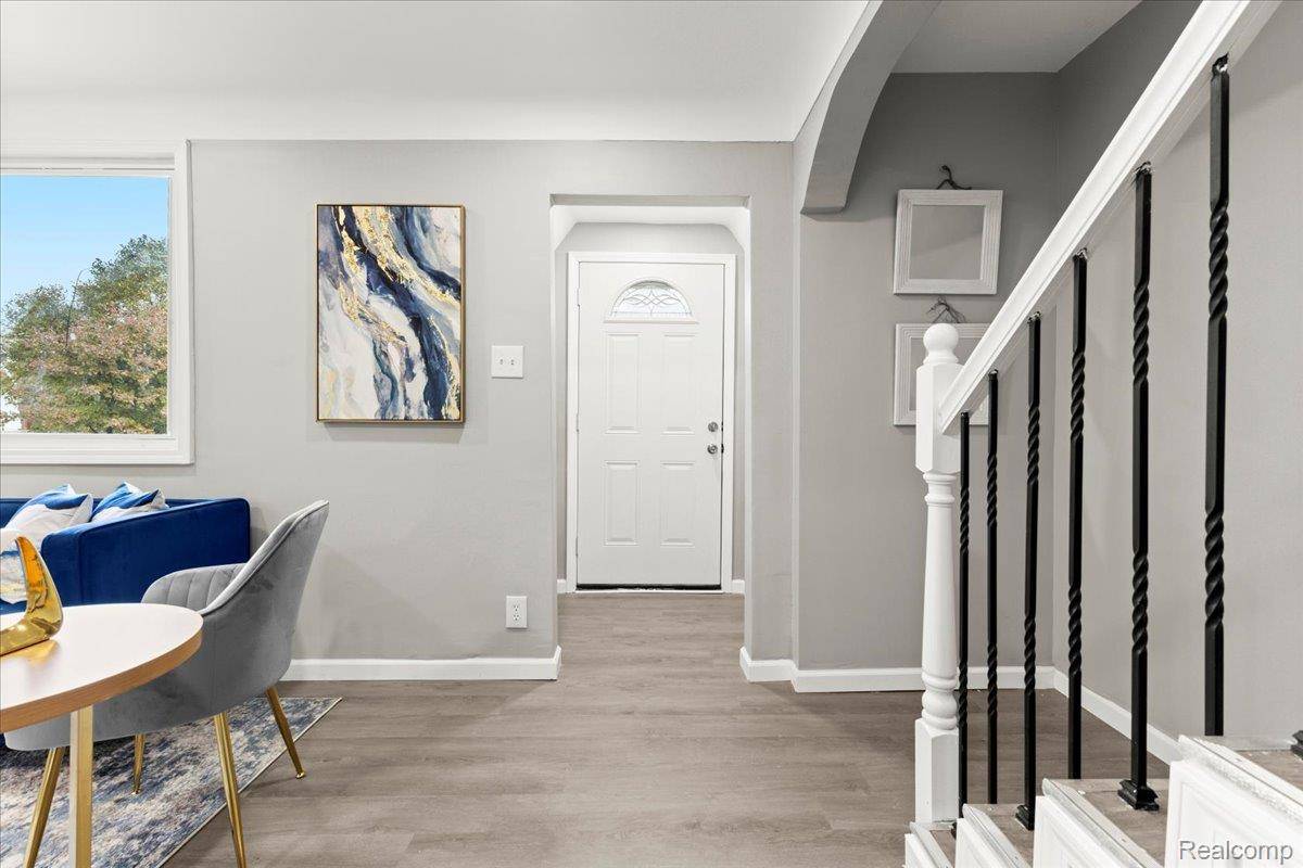 Detroit, MI 48221,18287 Santa Rosa DR