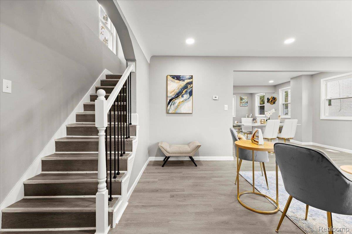 Detroit, MI 48221,18287 Santa Rosa DR