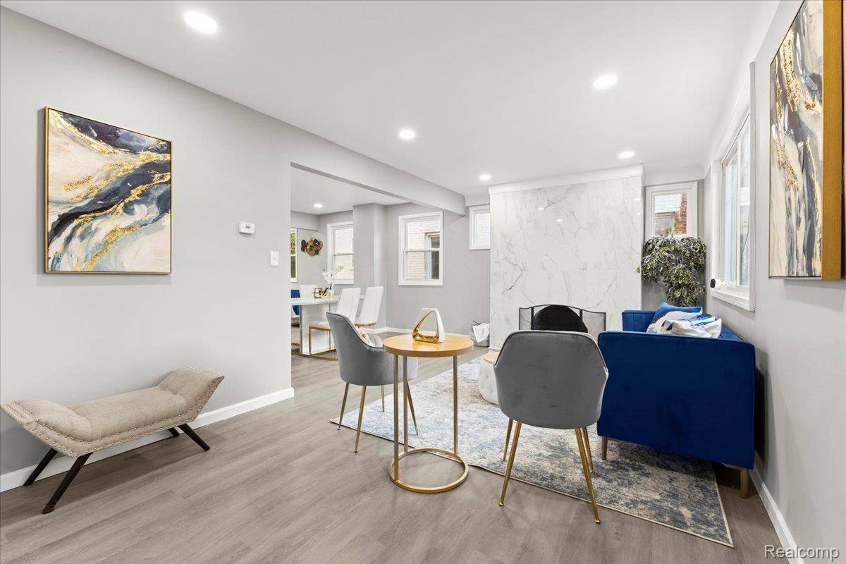 Detroit, MI 48221,18287 Santa Rosa DR