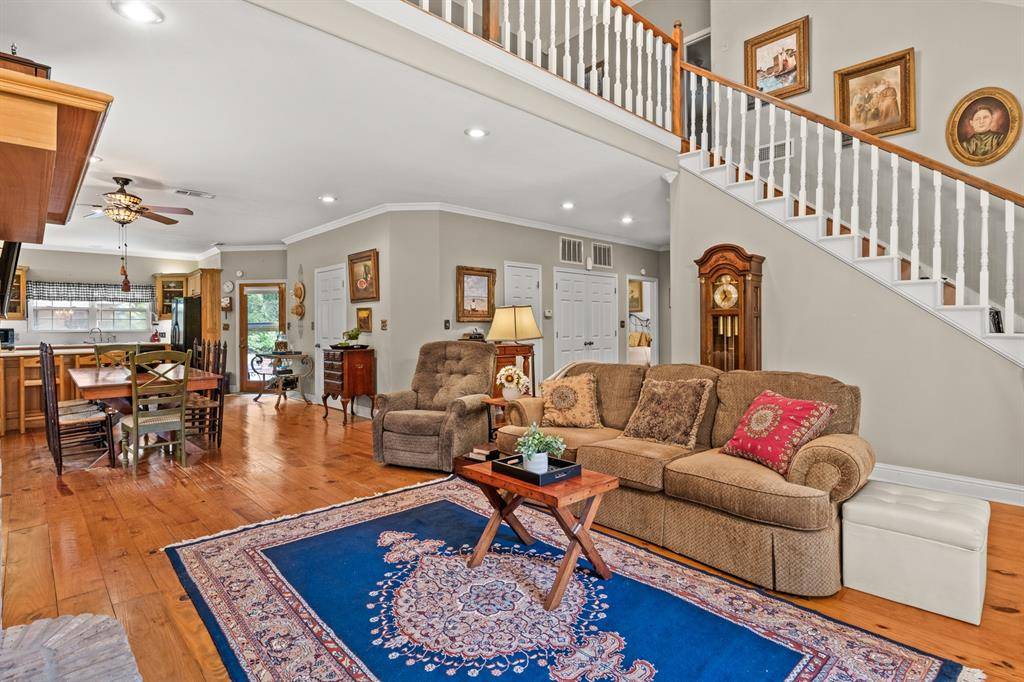 Scroggins, TX 75480,100 Private Road 4303