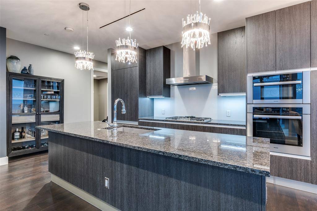 Dallas, TX 75201,3130 N Harwood Street #1903