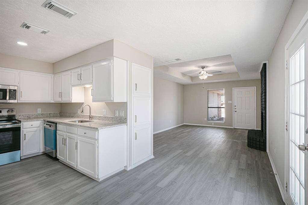 Arlington, TX 76015,2112 Windhurst Drive