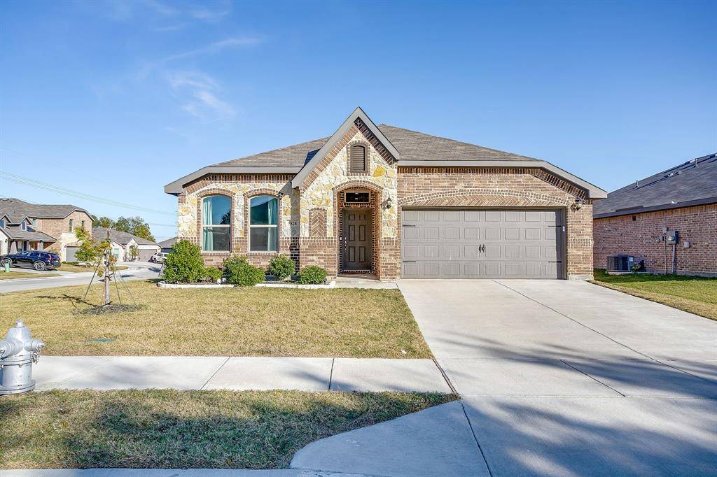 Fort Worth, TX 76179,5828 Utopia Drive
