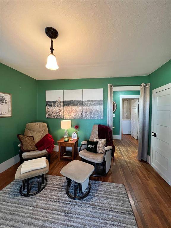 Comanche, TX 76442,700 E Highland Avenue