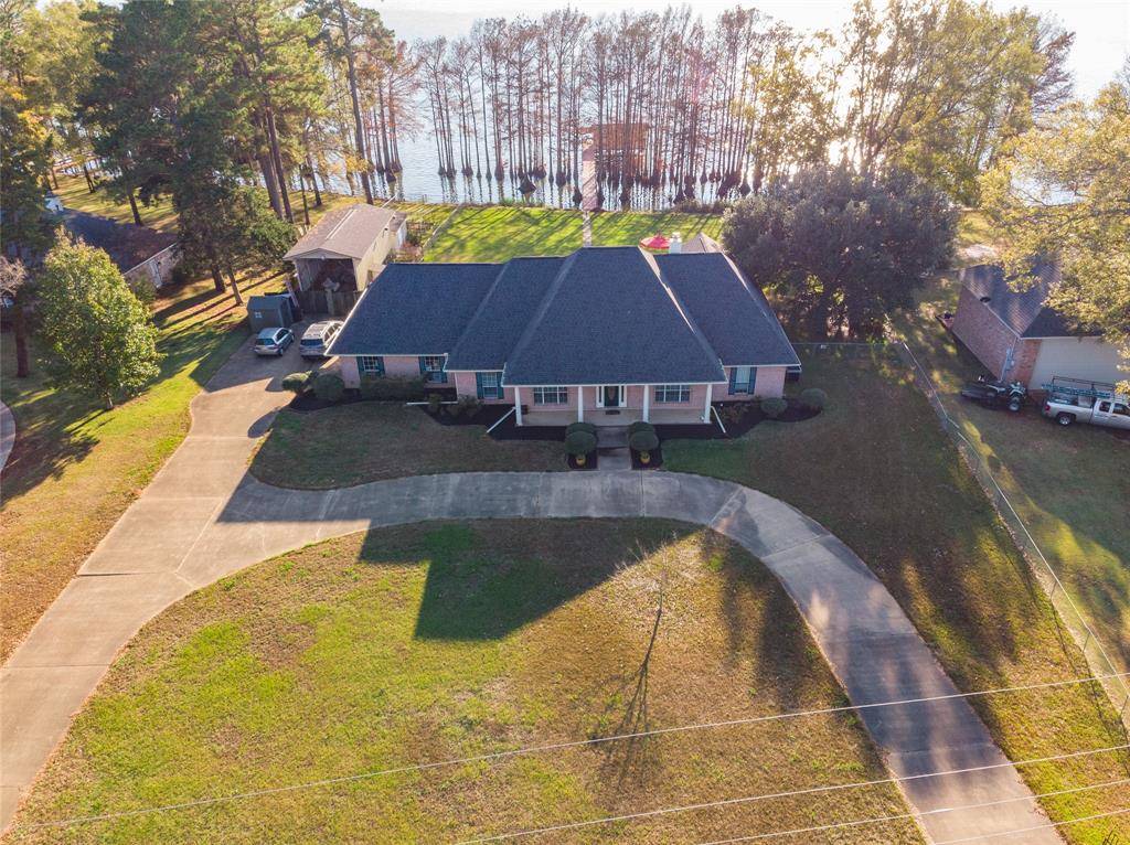 Shreveport, LA 71107,6499 N Lakeshore Drive